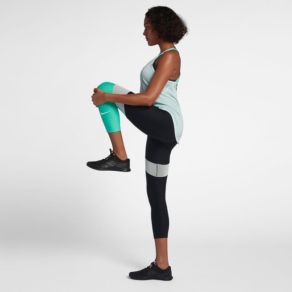 NWT Nike Crop Length Fit Leggings - Picture 3 of 6